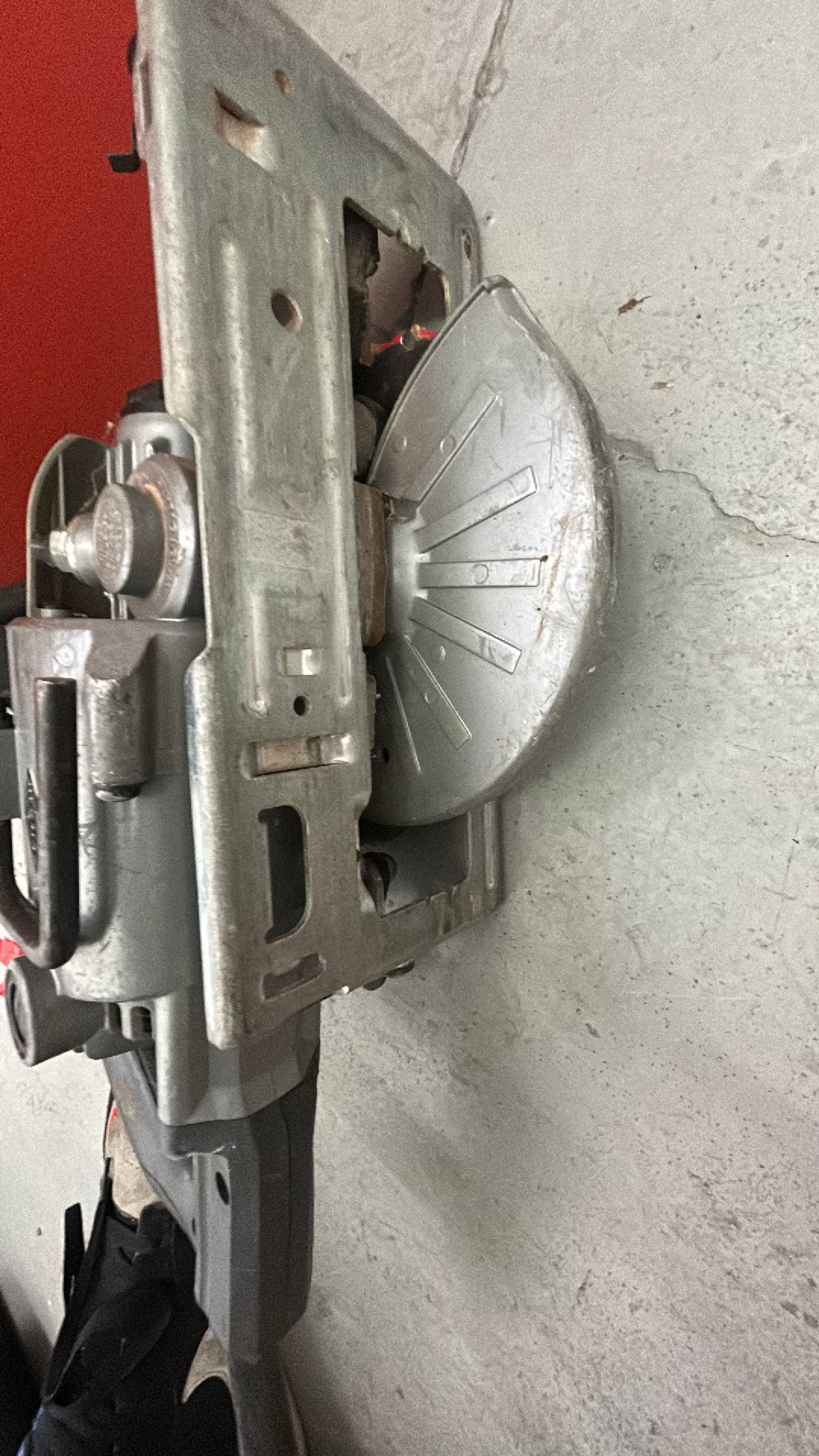 Skil SHD77 7-1/4" Worm Drive Circular Saw - Image 6