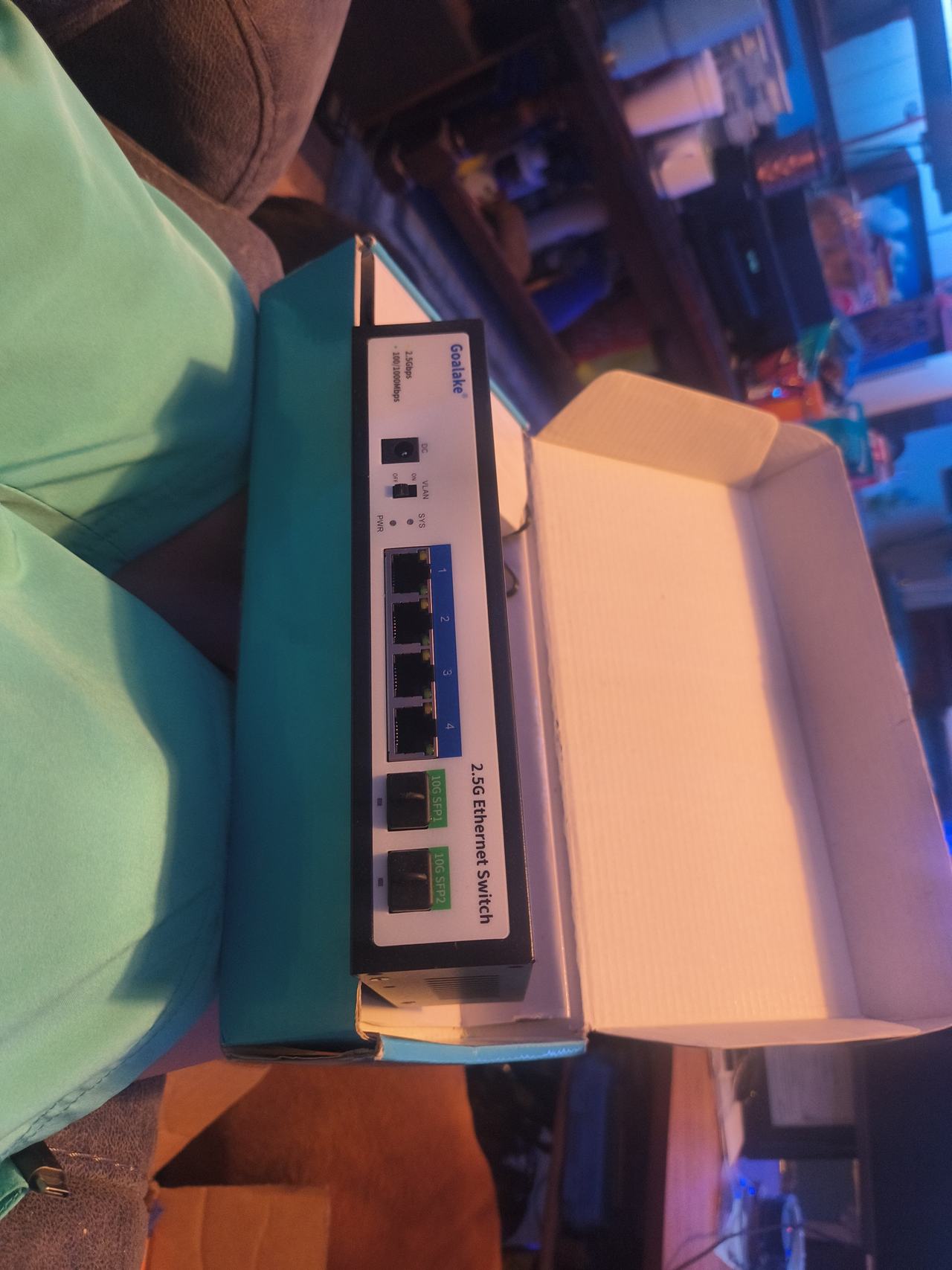 Goalake 2.5G Ethernet Switch 4 Port with 2 10G SFP+