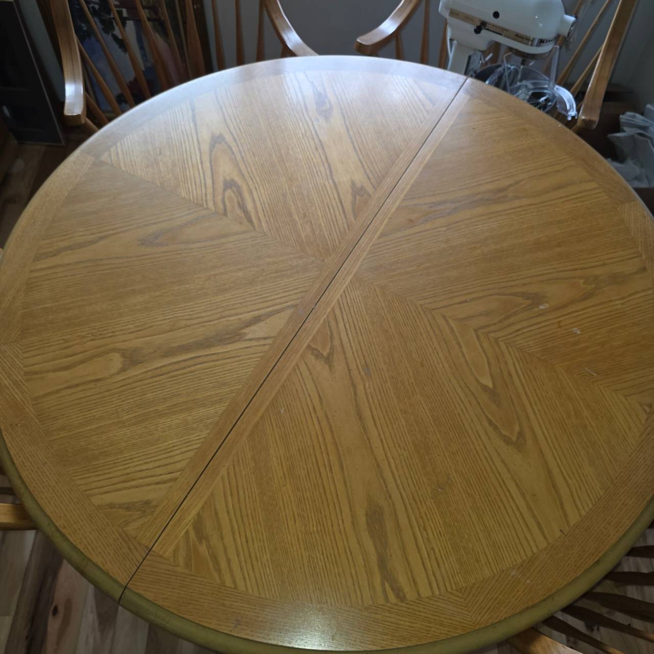 Round Oak Pedestal Dining Table and 4 Chairs Set