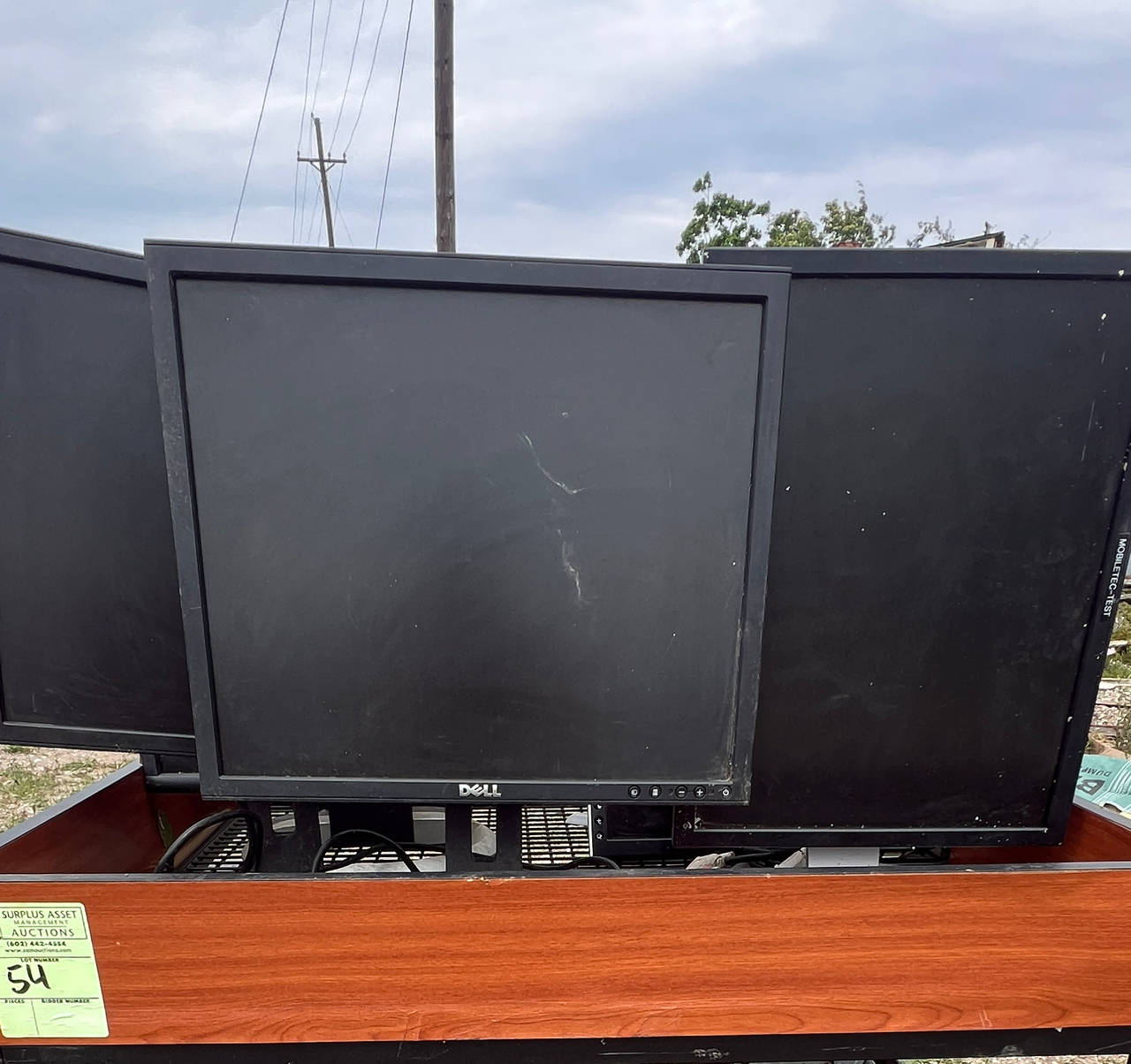 Lot of 20 Dell & HP 19" Square Monitors