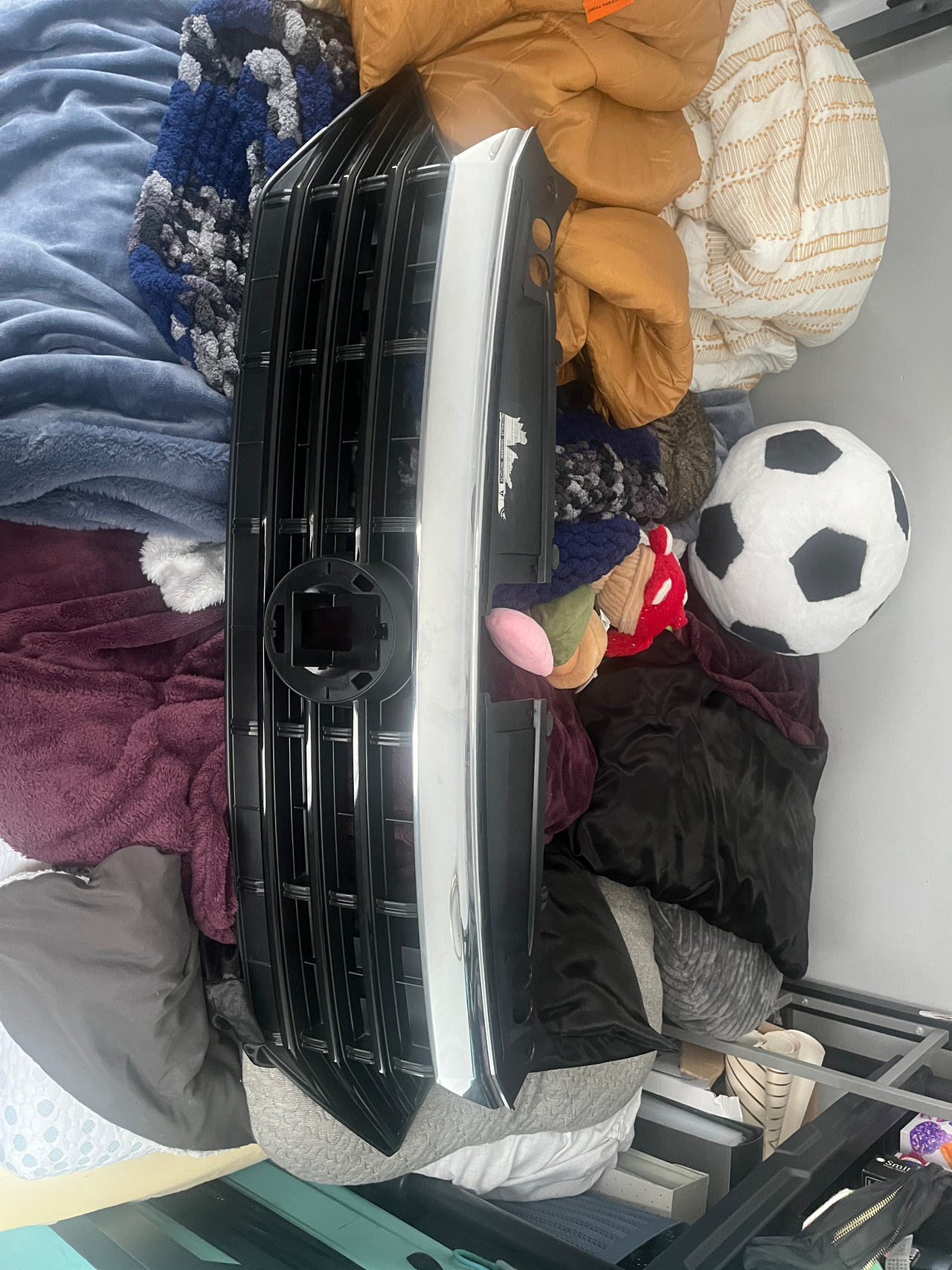 2018-2021 Volkswagen Jetta  Front Grille