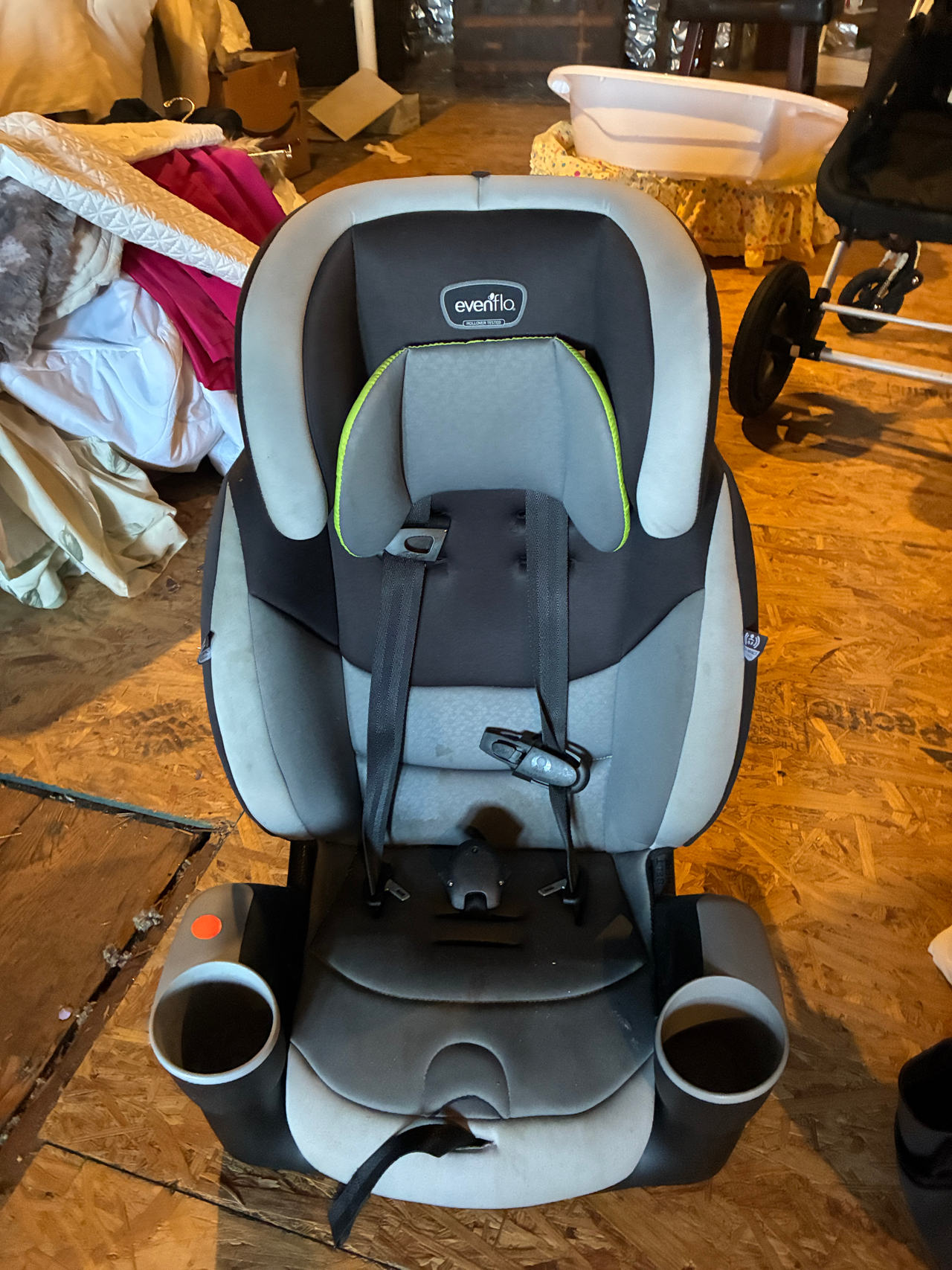 Evenflo Maestro Sport Harness Booster Car Seat