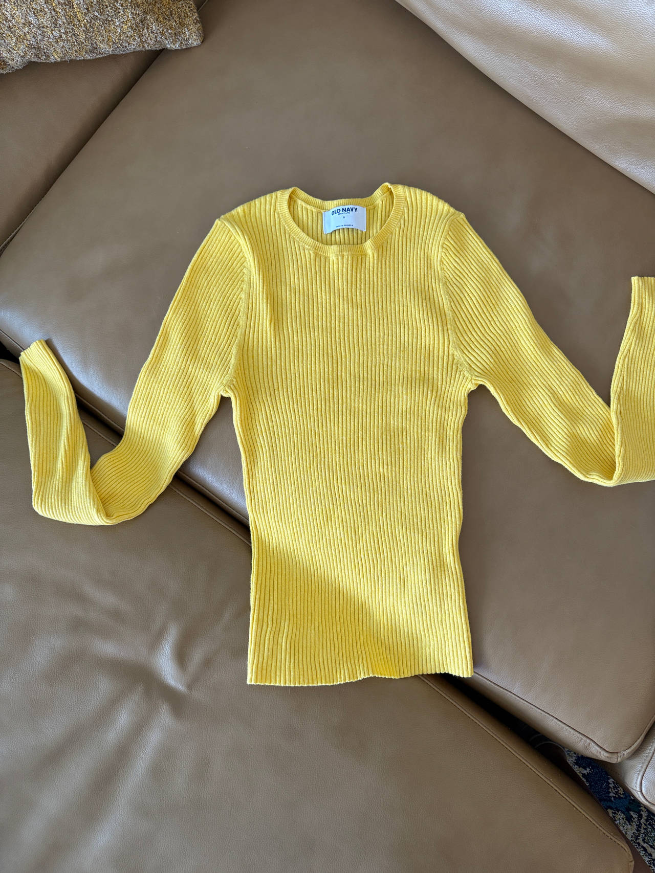 Old Navy Ribbed Crew-Neck Sweater