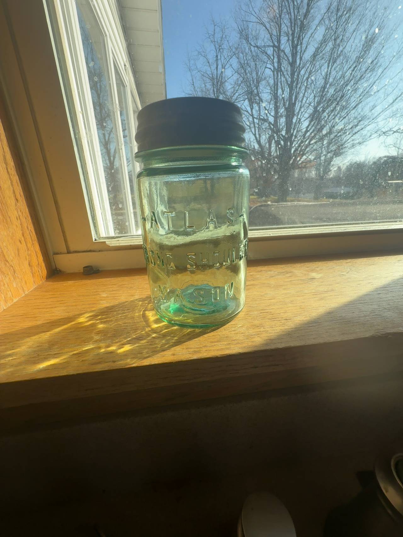 Atlas Strong Shoulder Mason Jar Vintage Pint rare green glass