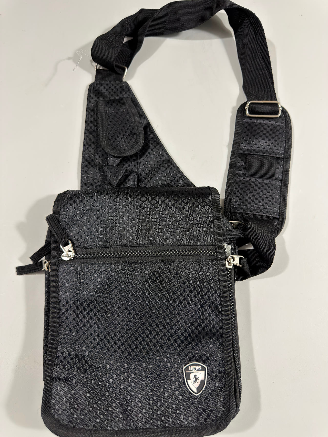 Heys Travel Crossbody Bag Anti Theft Shoulder Bag Black Organizer Pouch