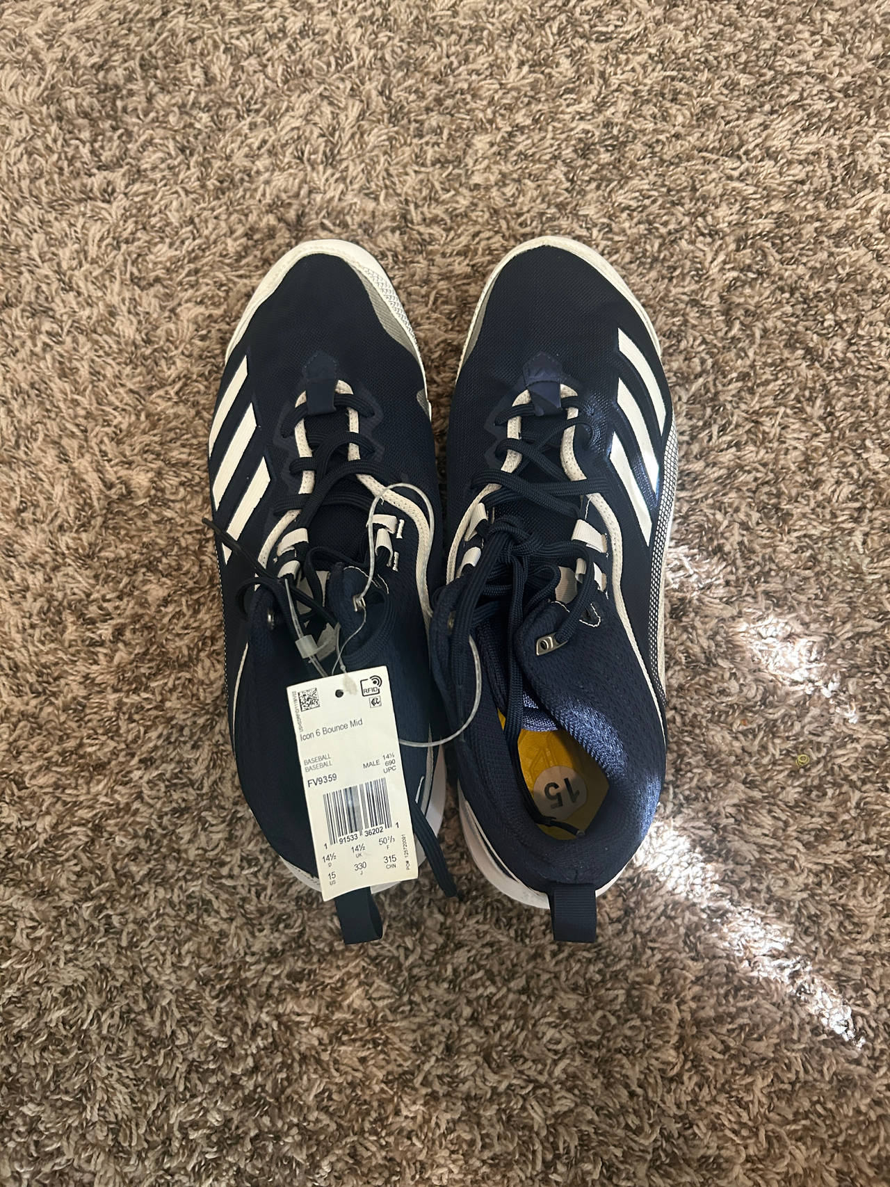 adidas Icon 6 Bounce Mid Baseball Cleats