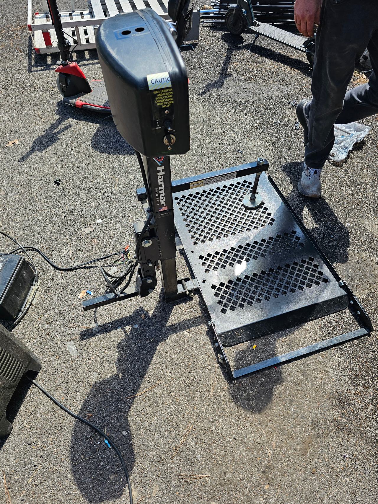 Harmar AL100 Universal Scooter Lift