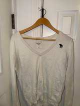 Abercrombie & Fitch White V-Neck Sweater - Image 4