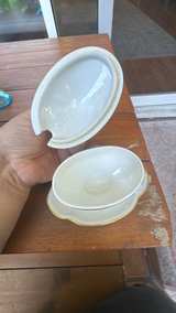 Richard Ginori Green Trim Gravy Boat with Lid and Underplate - Image 3