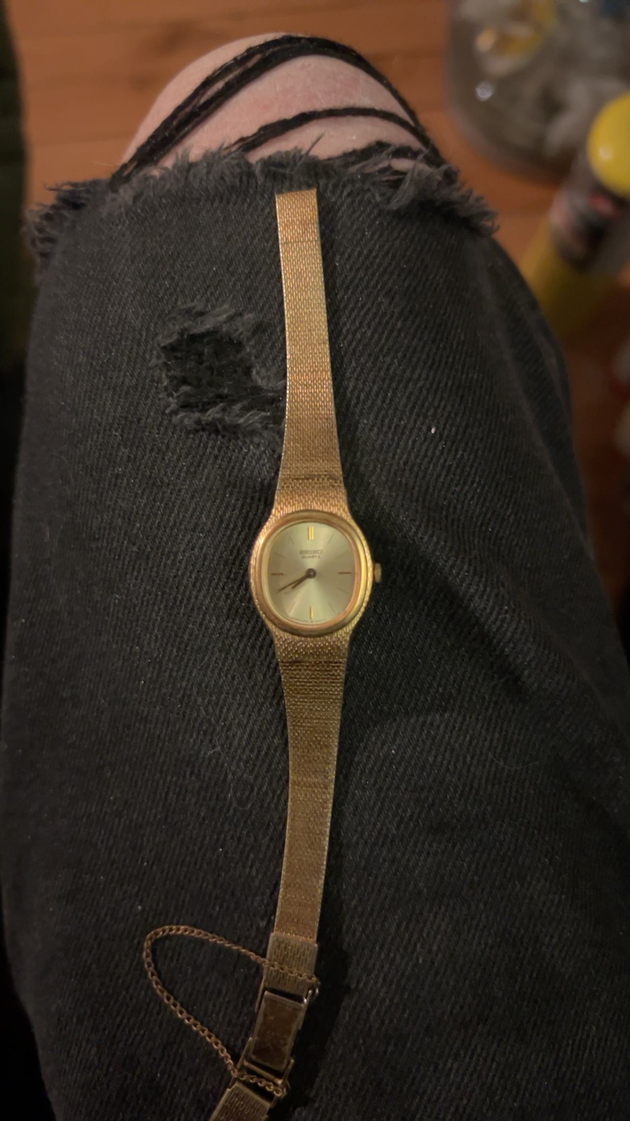 Seiko Women's Gold-Tone Oval Dial Vintage Watch