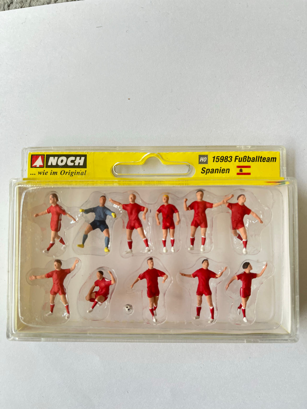 NOCH HO Scale - 15983 - Spanish Football Team
