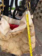 Coach Signature Zoe Hobo Bag NEEDS TO BE CLEANED HAS EXTERIOR STAINS - Image 8