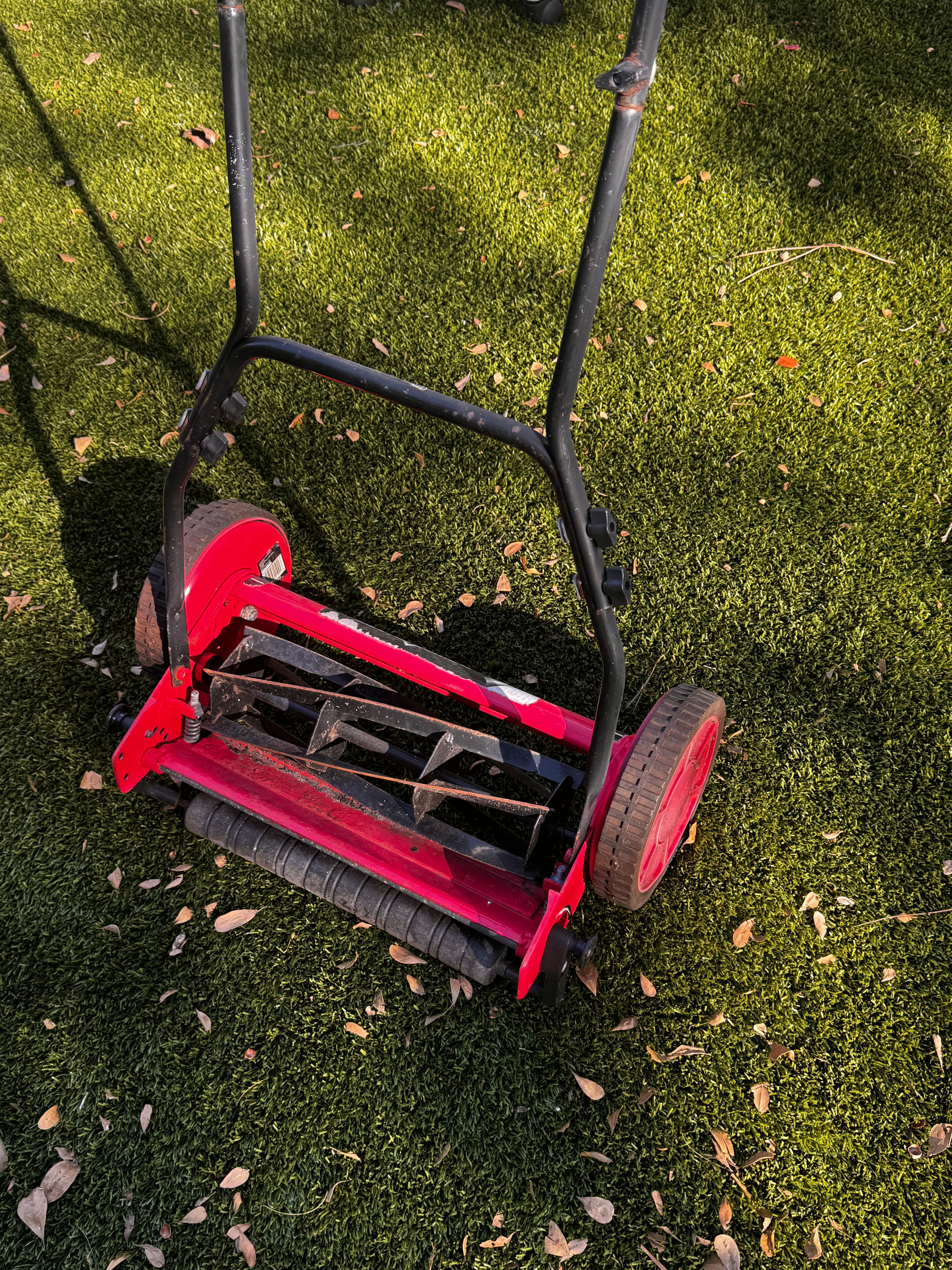 Craftsman 16-inch Manual Reel Lawn Mower - Image 5