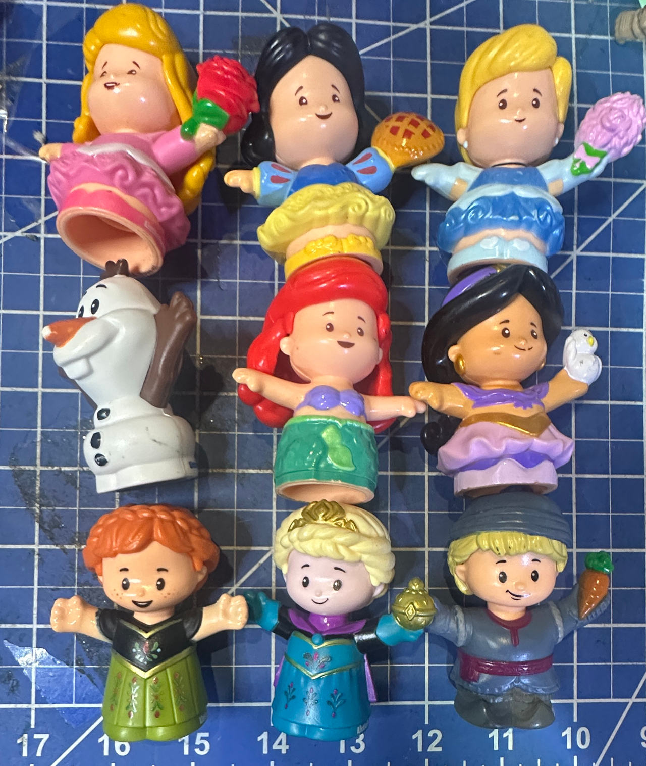 Fisher-Price Little People Disney Princess & Frozen Figure Lot 9 pcs. 113