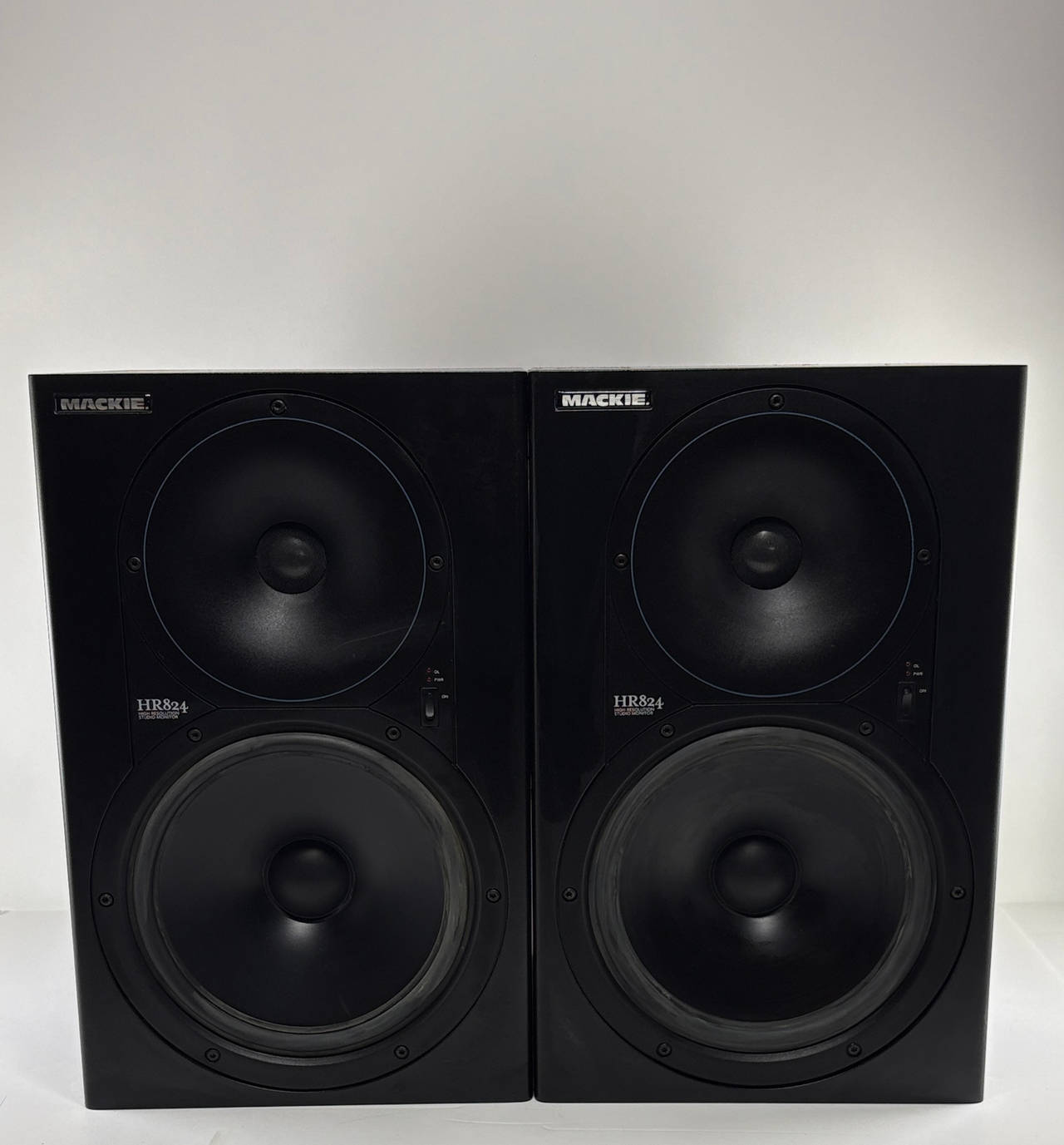 Mackie HR824 Studio Monitors