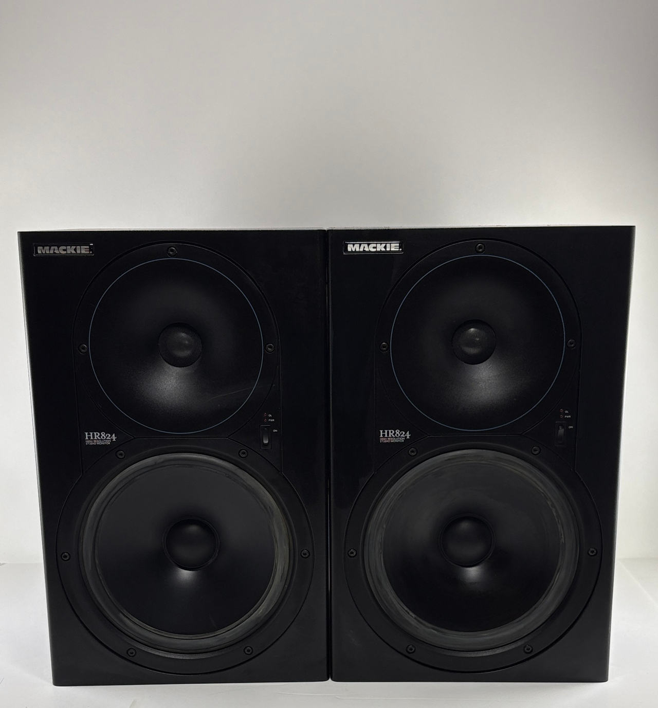 Mackie HR824 Studio Monitors