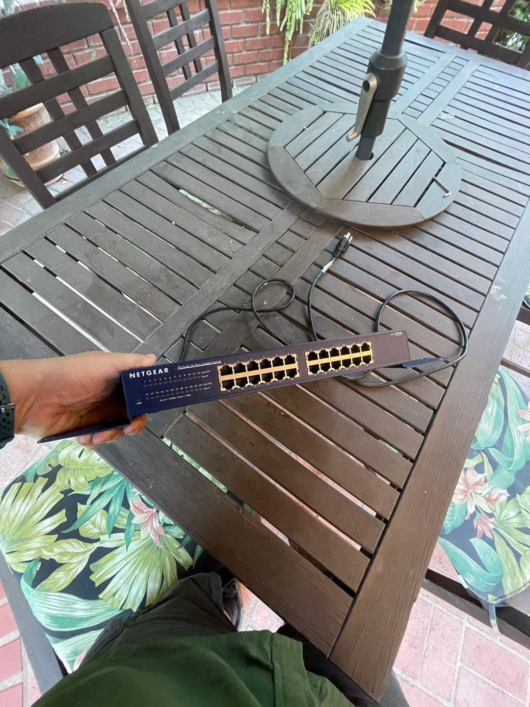 Netgear ProSafe JGS524 24-Port Gigabit Ethernet Unmanaged Switch