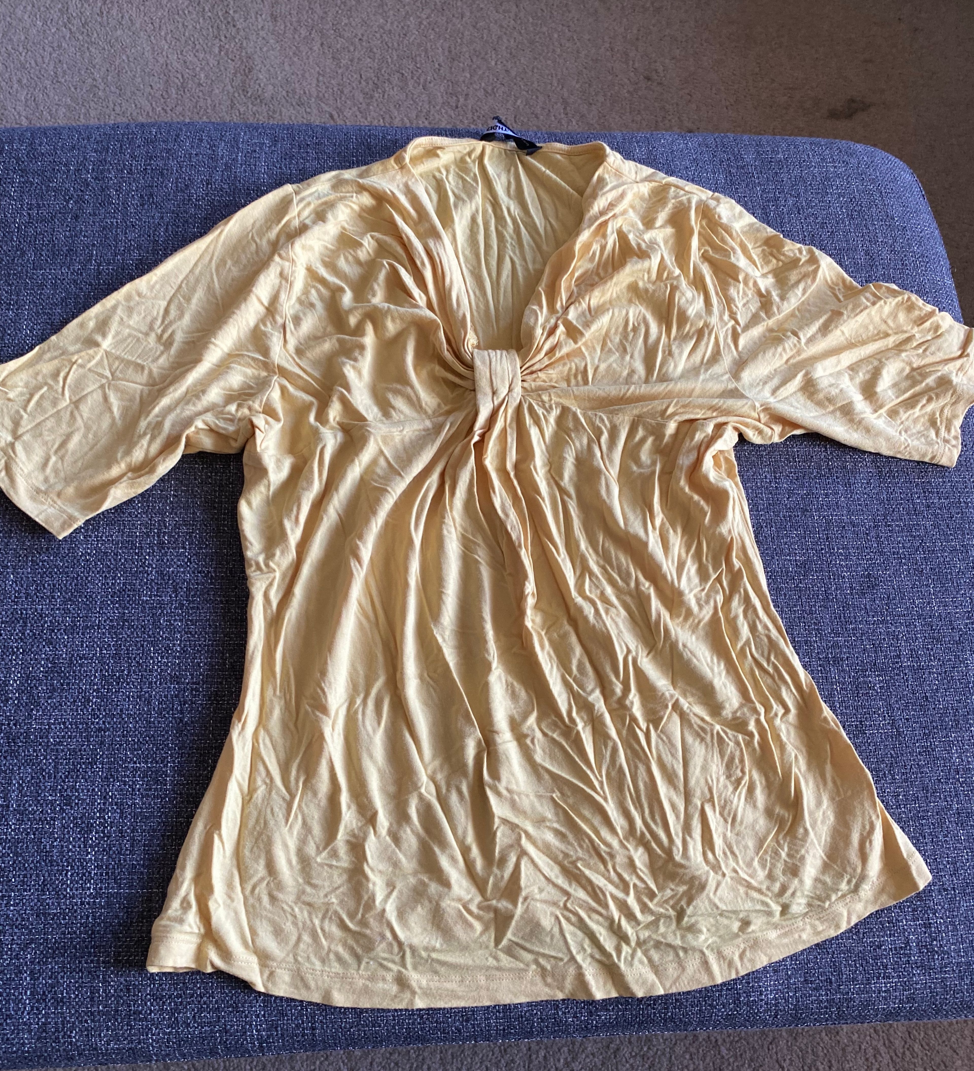 Women's Size 12 Short Sleeve Knot Front Top