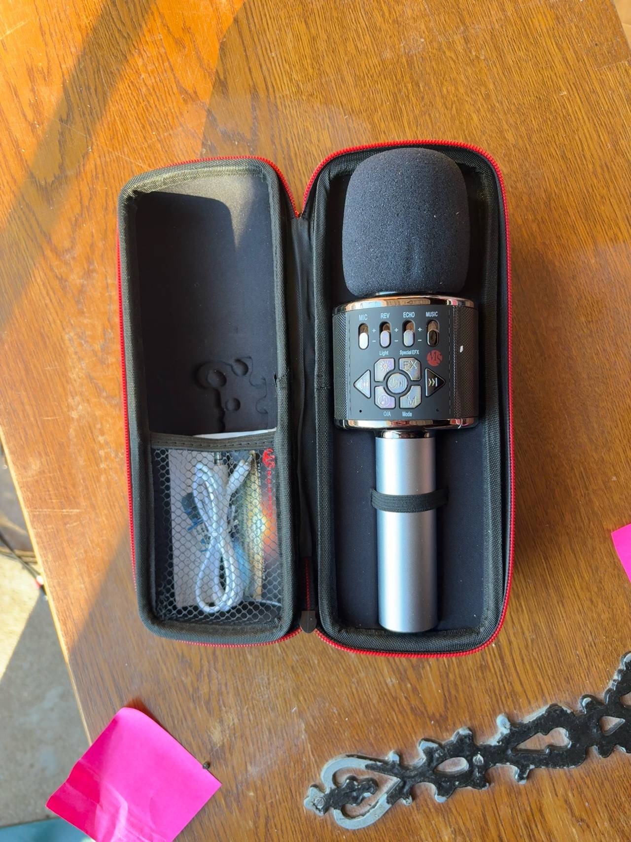 BONAOK Wireless Karaoke Microphone with Bluetooth Speaker