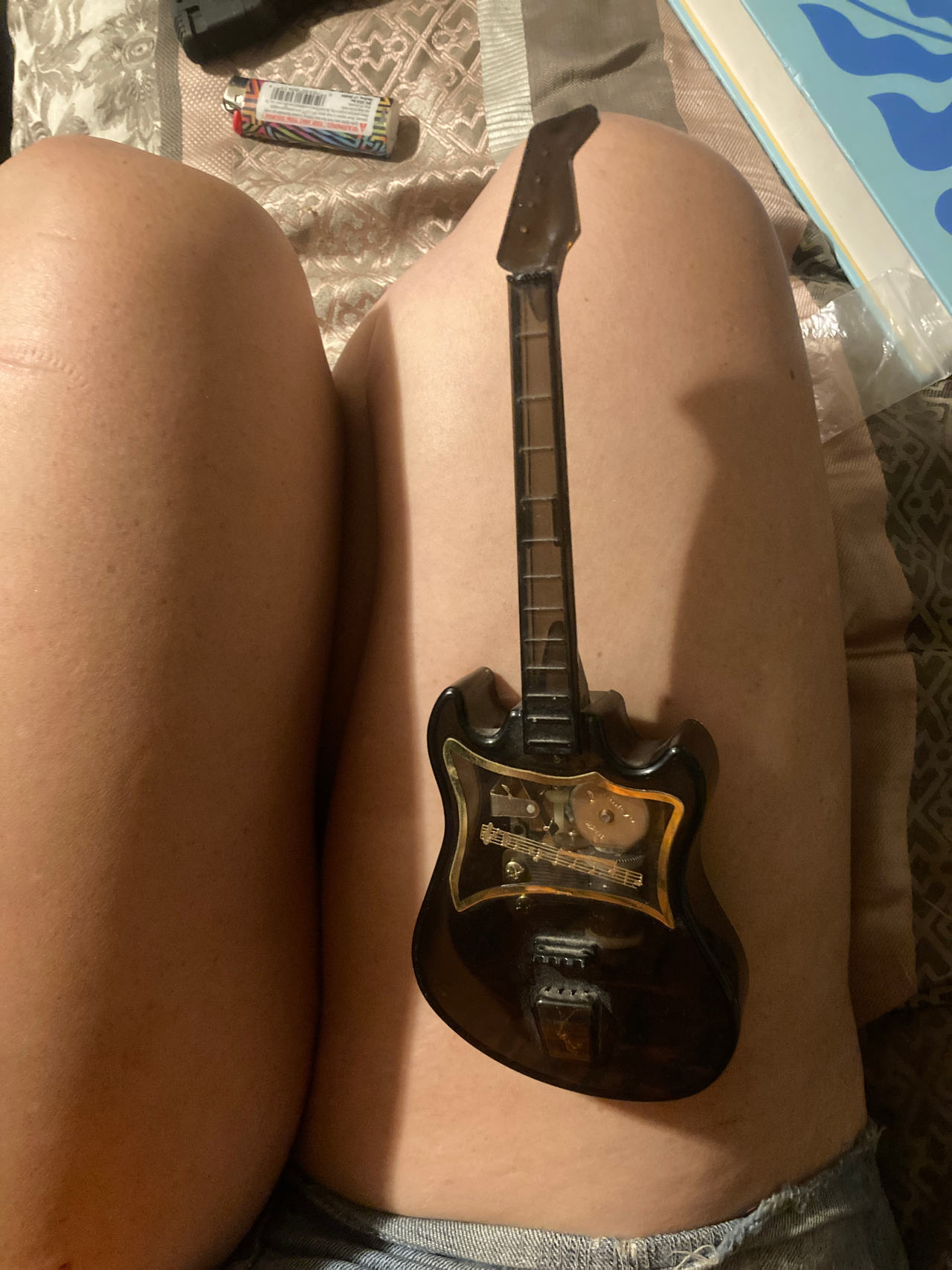 Vintage Guitar music box 