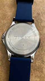 Timex New York Yankees Black Dial Watch - Image 3