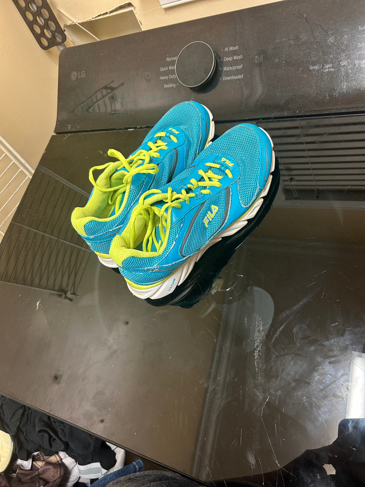 Fila Memory Foam Running Shoes