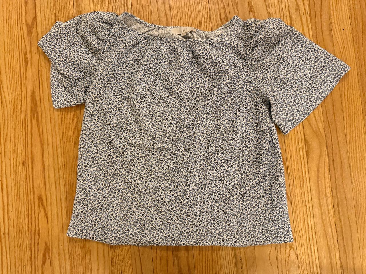 LOFT Floral Puff Sleeve Top