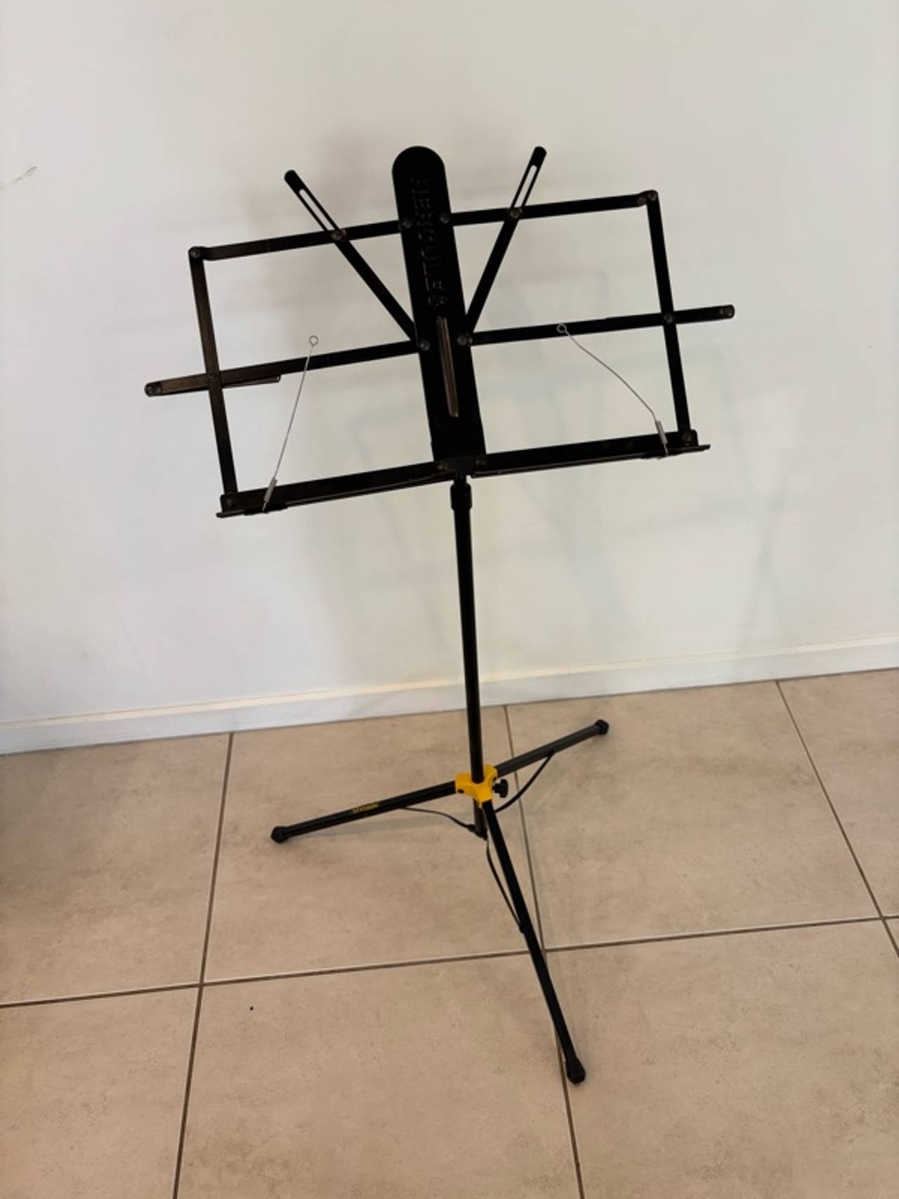 Hercules Easy Glide Folding Music Stand