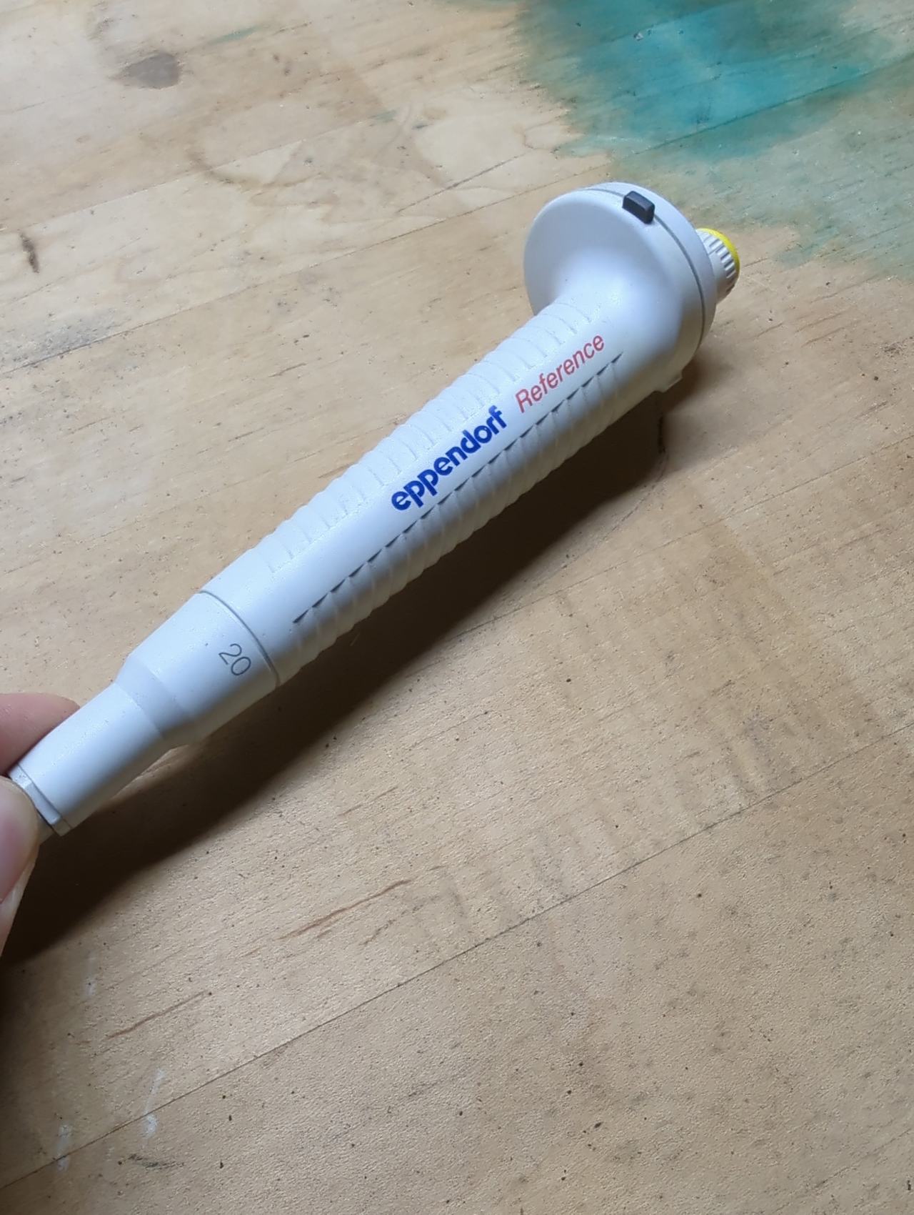 Eppendorf Reference Fixed Volume Pipette 20 uL