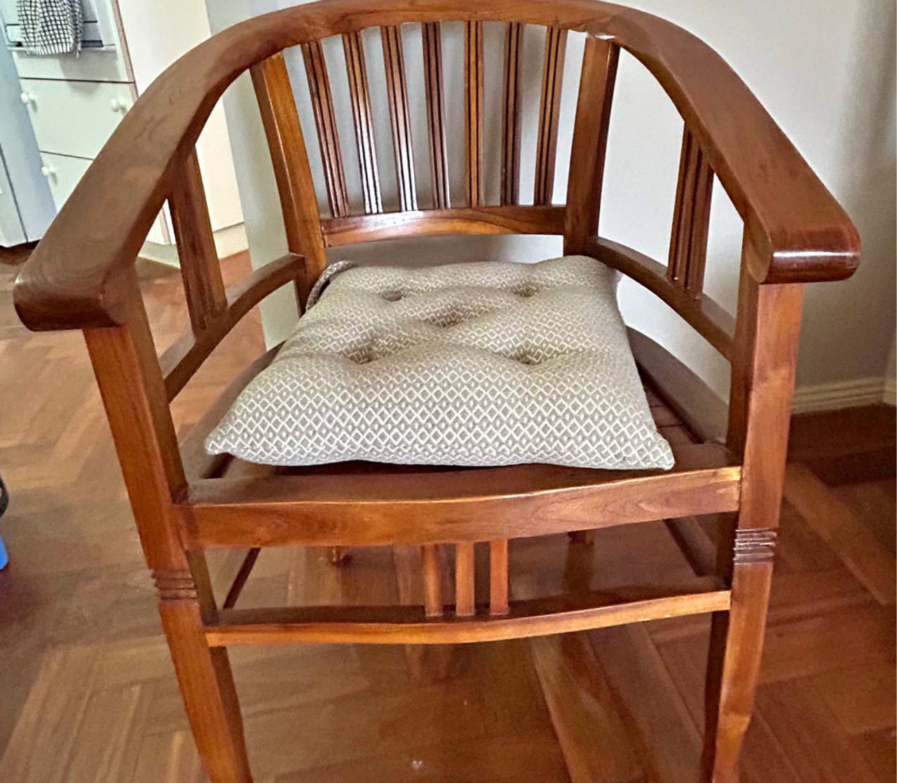 Horseshoe Armchair