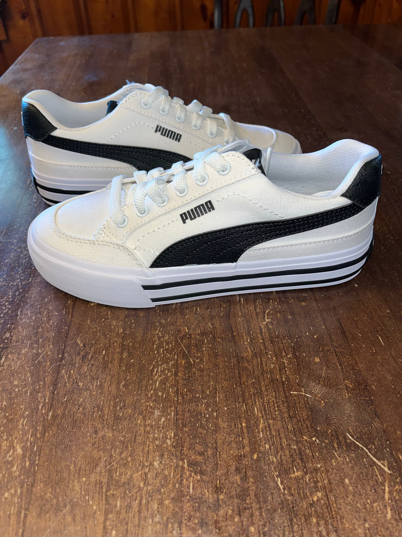 Puma Canvas Sneakers 