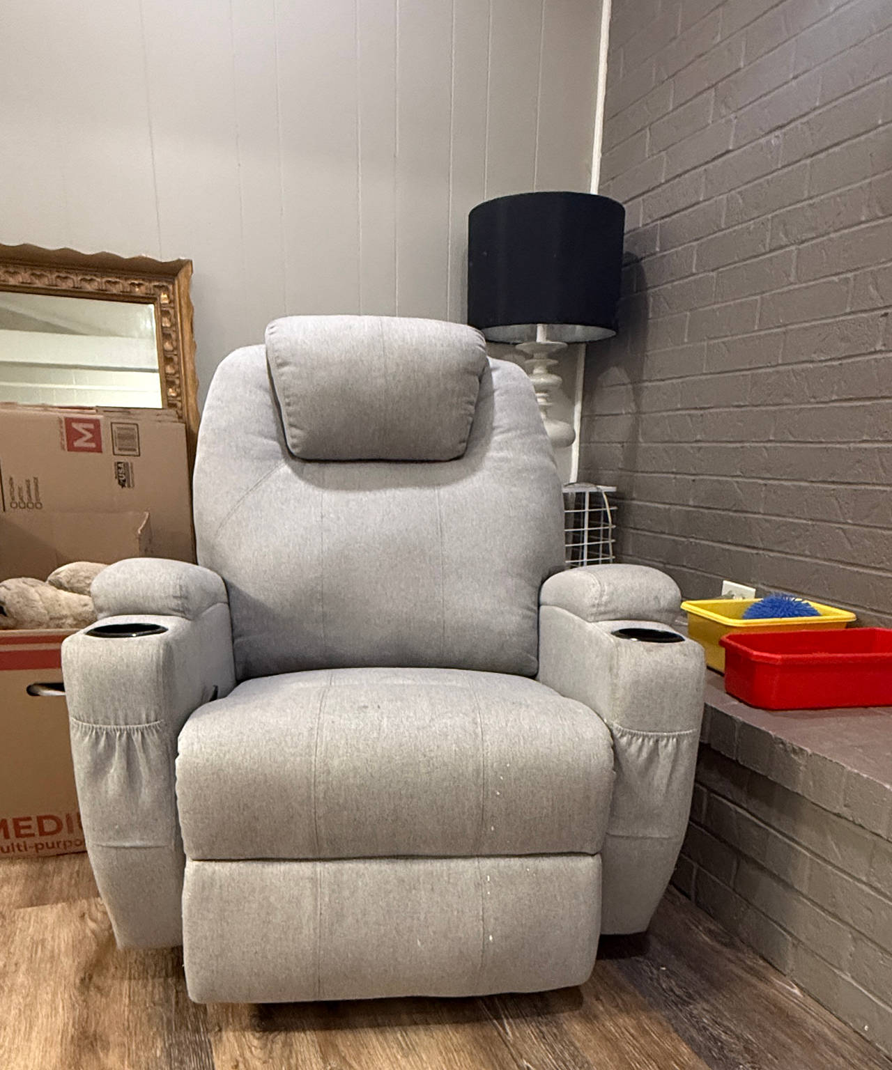 Mcombo Power Recliner with Heat and Massage