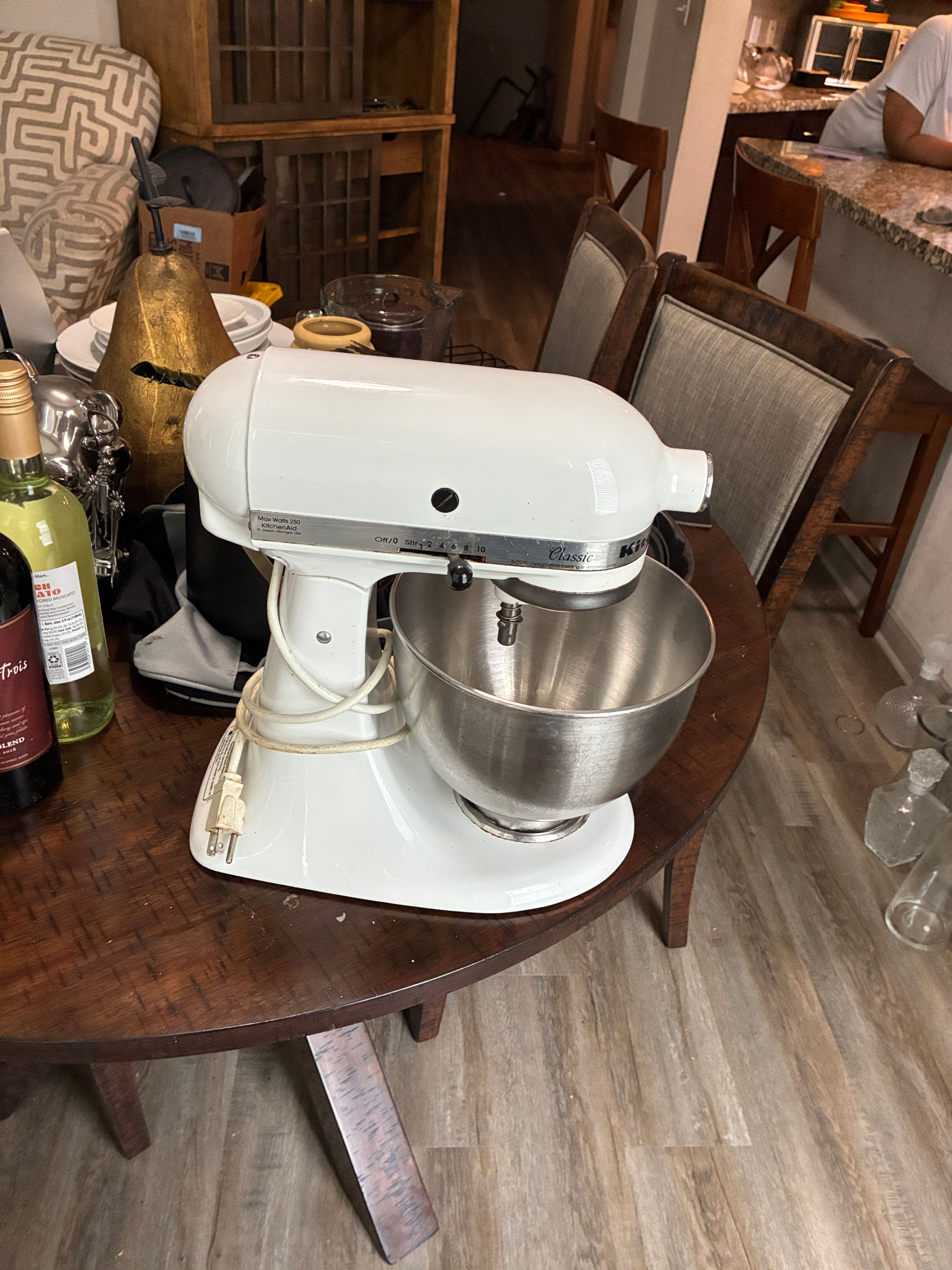 KitchenAid Classic Series Stand Mixer