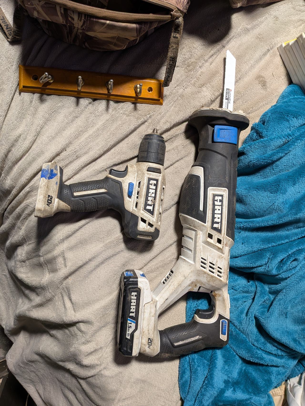 HART 20-Volt Cordless Reciprocating Saw
