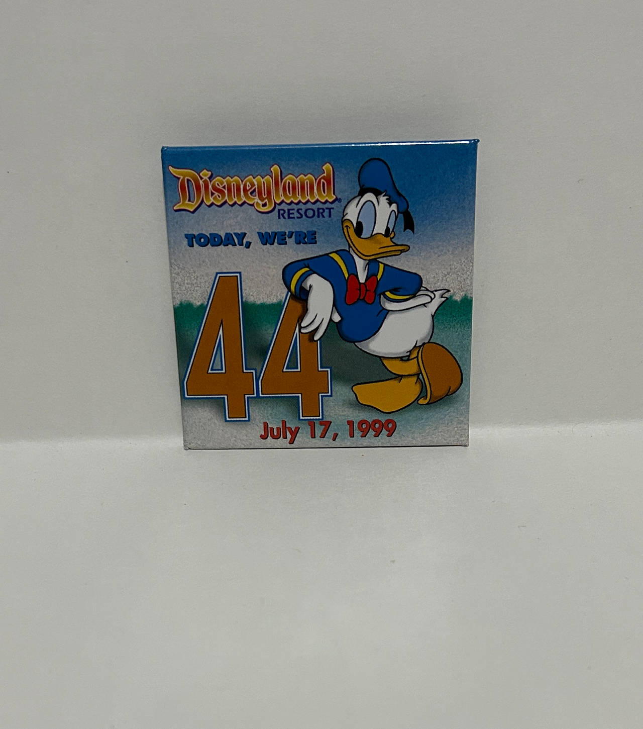 Disneyland Resort 44th Anniversary Donald Duck Pin July 17, 1999