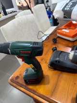 Bosch Impact Driver  and 2 drills combo - Image 2