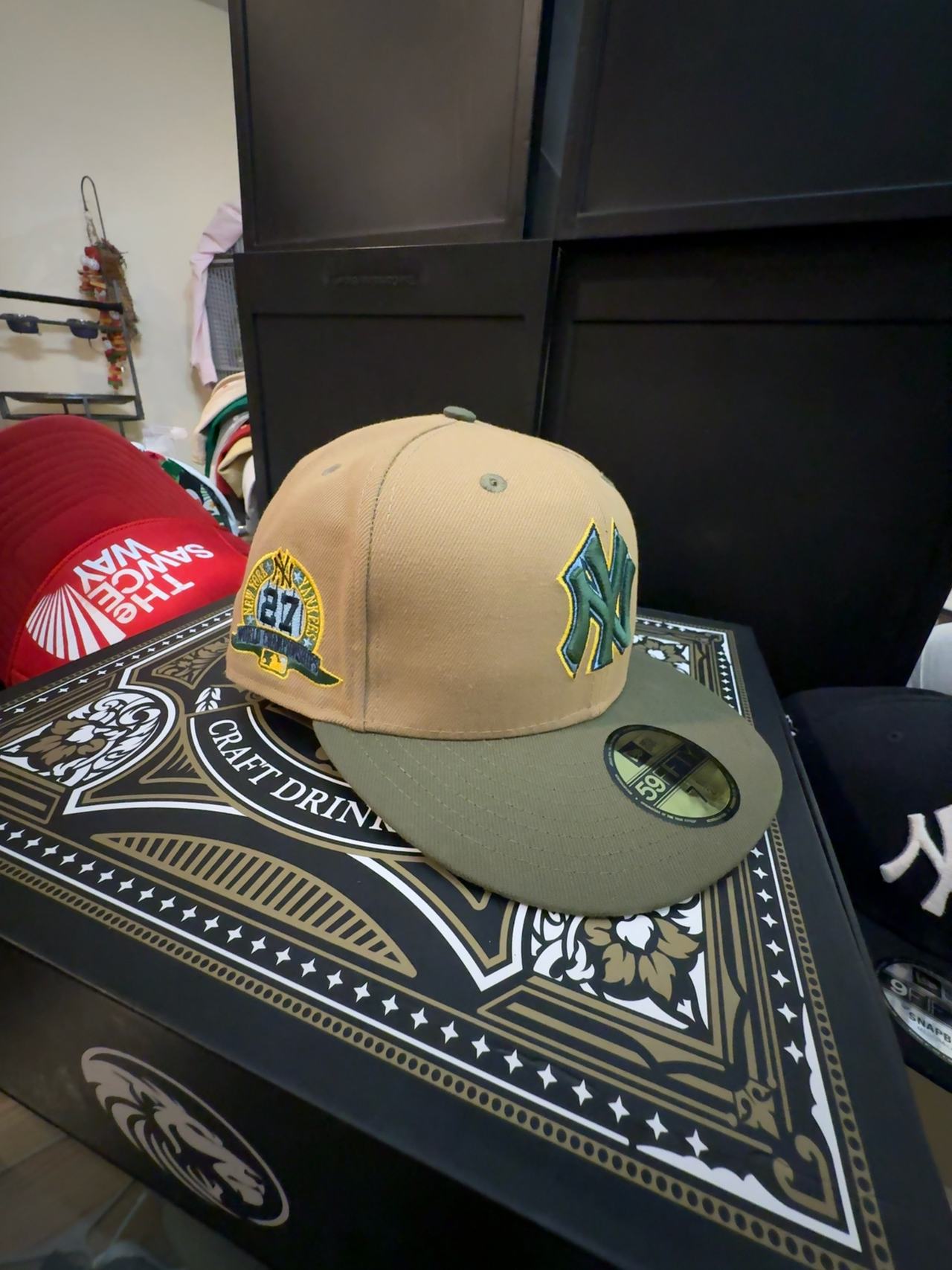 New Era 59FIFTY New York Yankees Tan and Green Fitted Hat