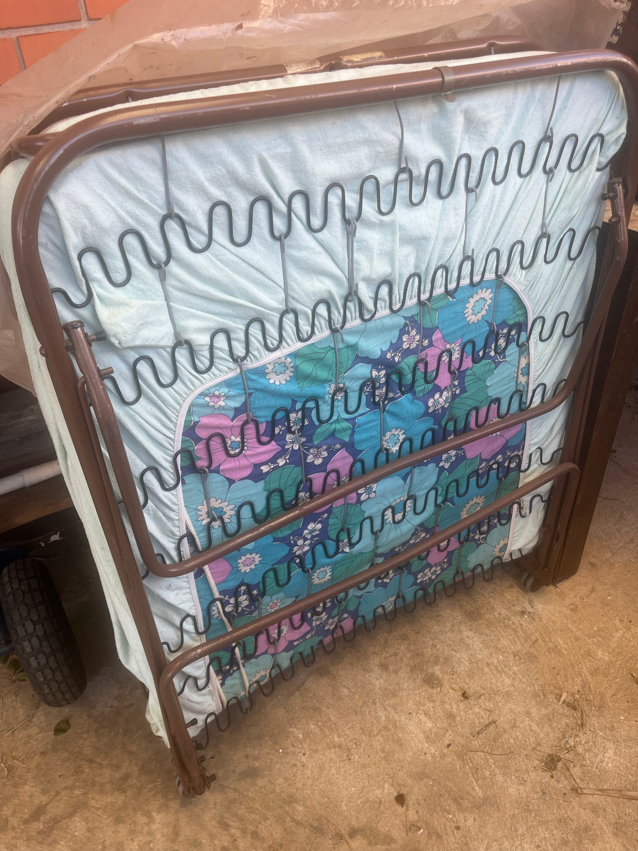 Folding Bed
