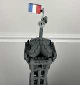 LEGO Eiffel Tower Retired 2007 Set #10181 - Image 2