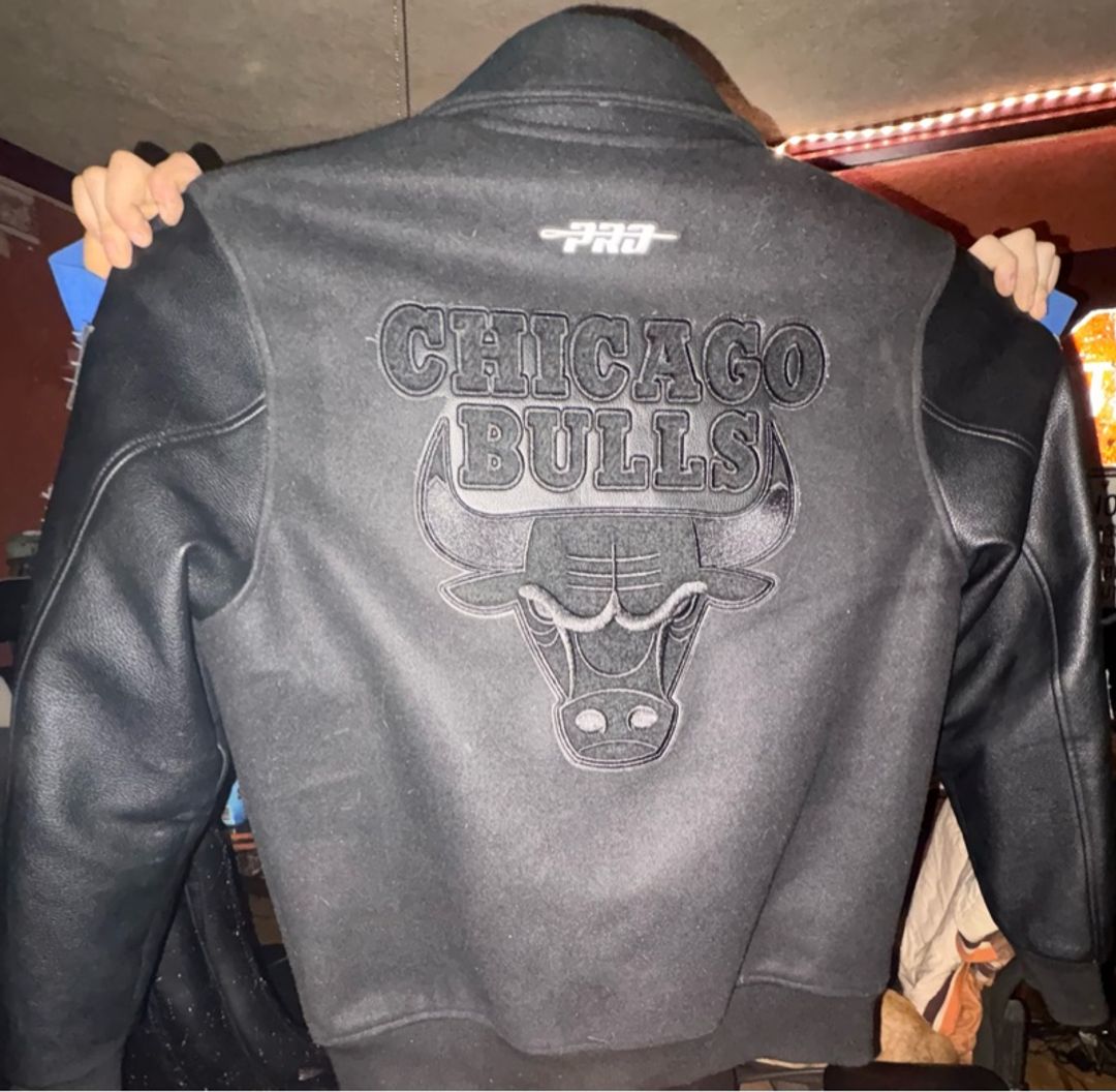 Pro Standard Chicago Bulls Varsity Jacket Black