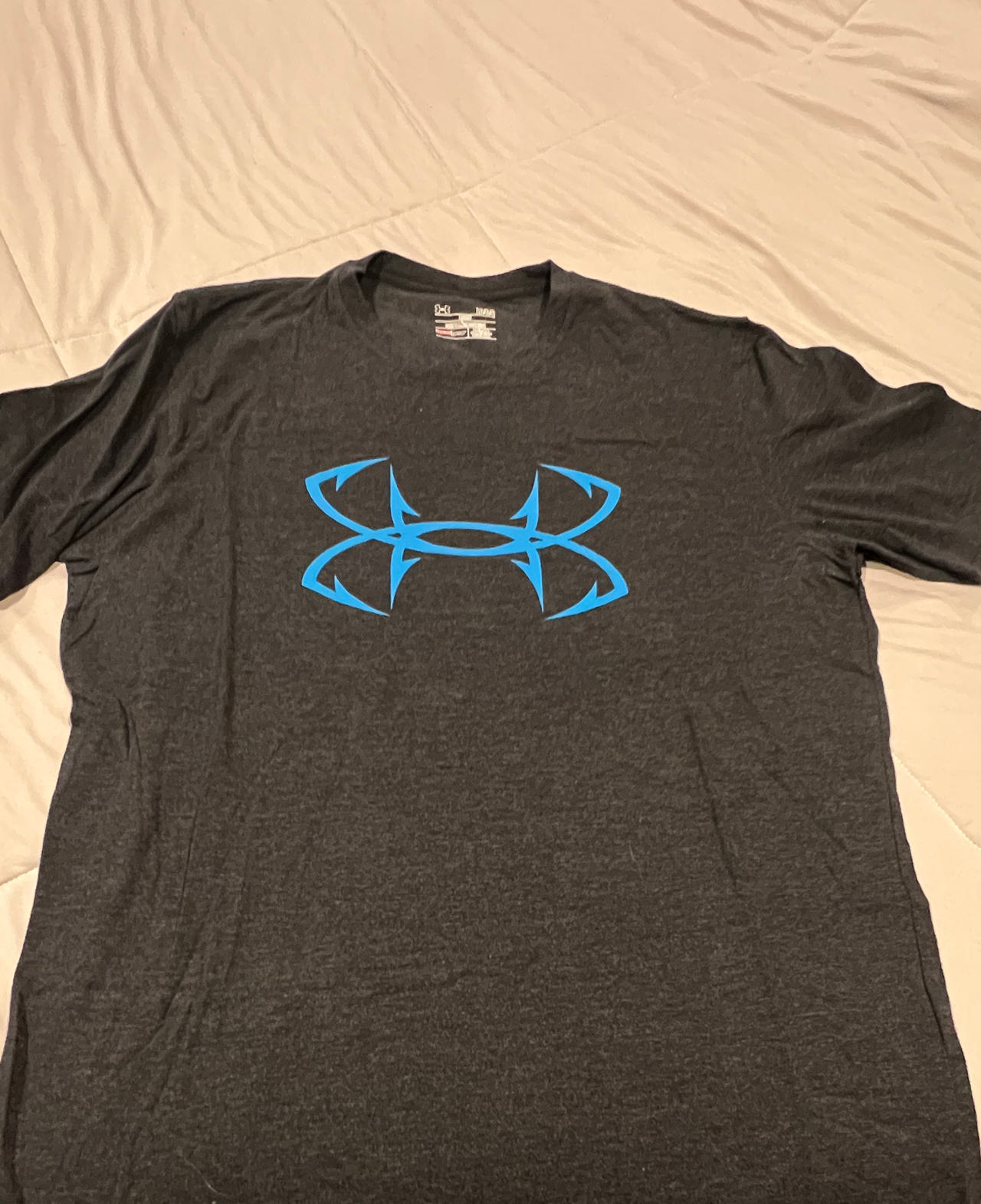 Under Armour Men's Fish Hook Logo T-Shirt