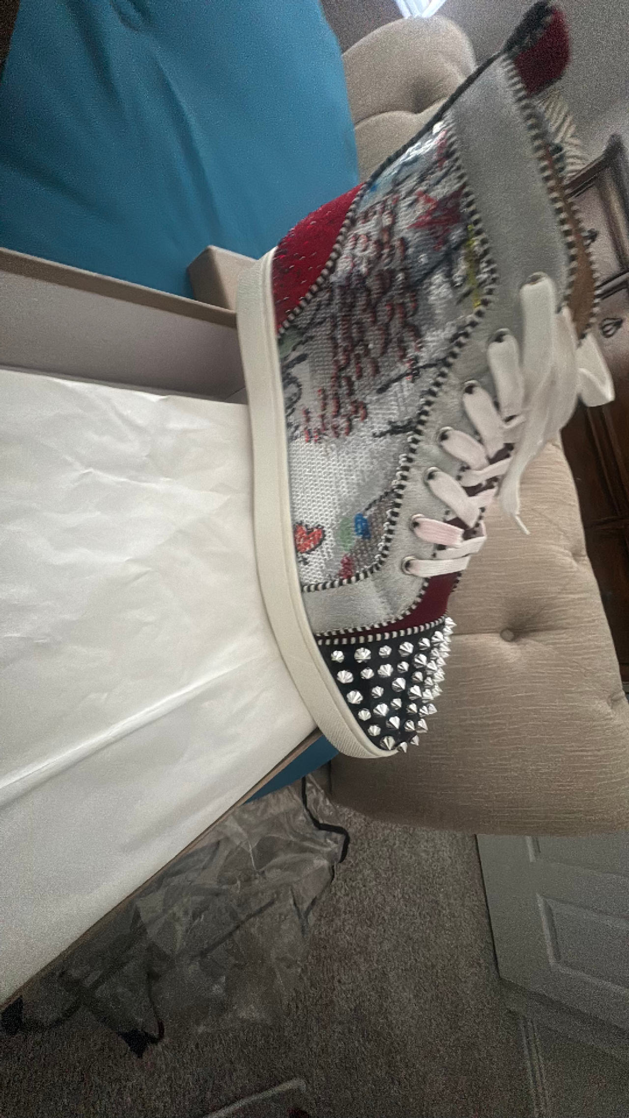 Louis Vuitton Sneakers