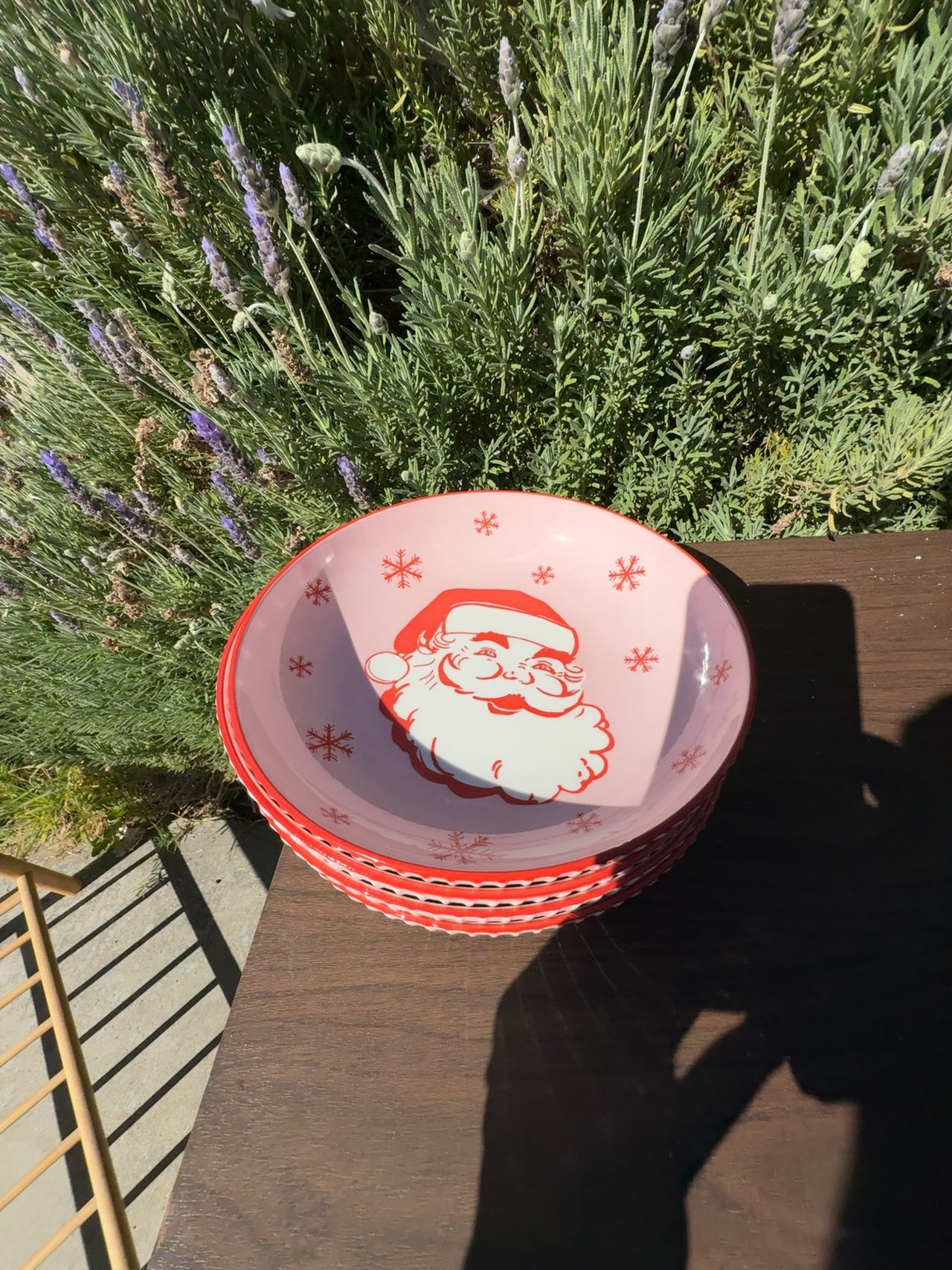 Prima Design Santa Dinner Bowl Set of 4 Pink Red