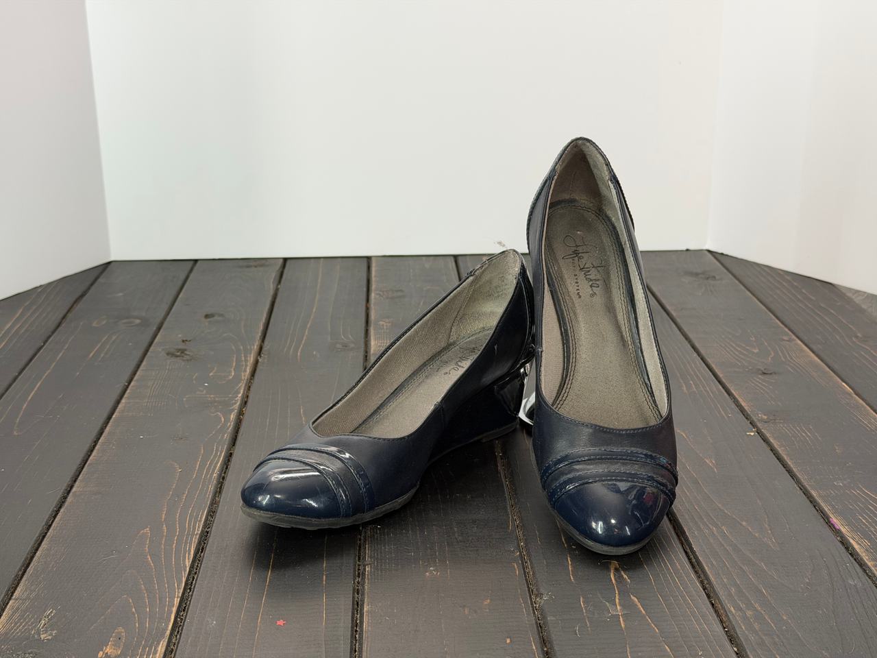 LifeStride Women's Parigi Wedge Pump