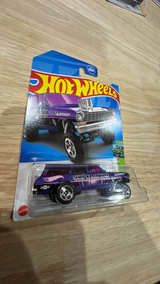 Hot Wheels Nova Wagon Gasser Purple 1/64 Scale - Image 3