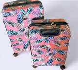 Jessica Simpson Pineapple Hardside 25" Spinner Suitcase and 29” - Image 4