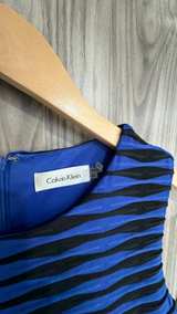 Women’s Calvin Klein Sleeveless Geometric Pattern Sheath Dress size 4P - Image 2