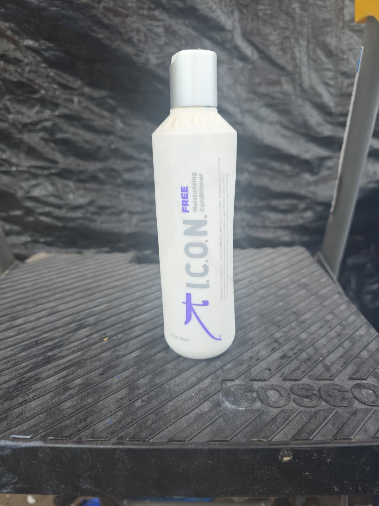I.C.O.N. Free Moisturizing Conditioner