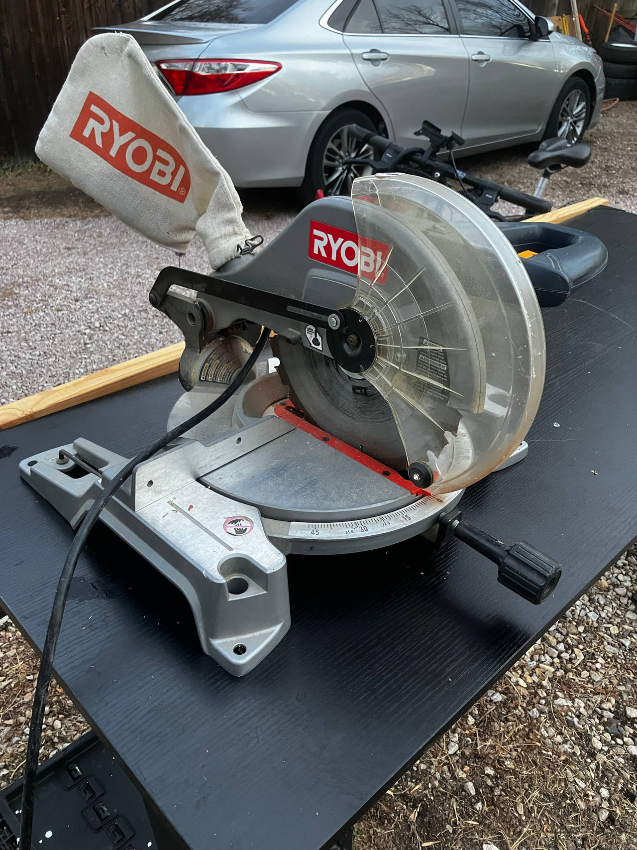 Ryobi 10 in. Compound Miter Saw