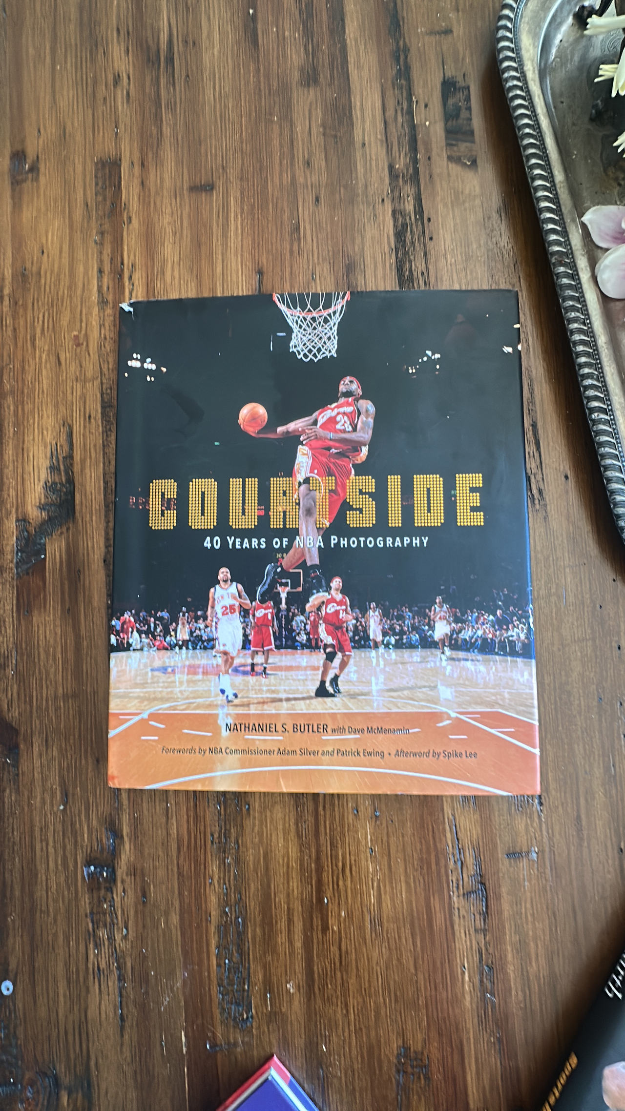 Courtside: 40 Years of NBA Photography